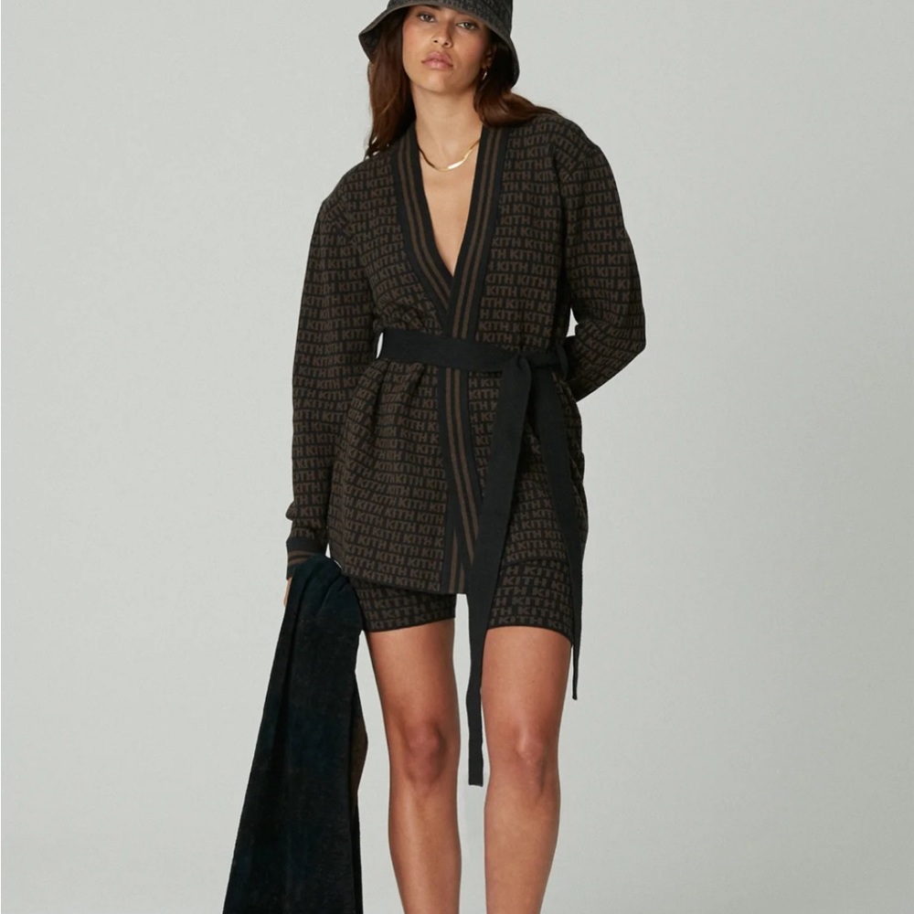 Coat kith monogram stunning 🤩